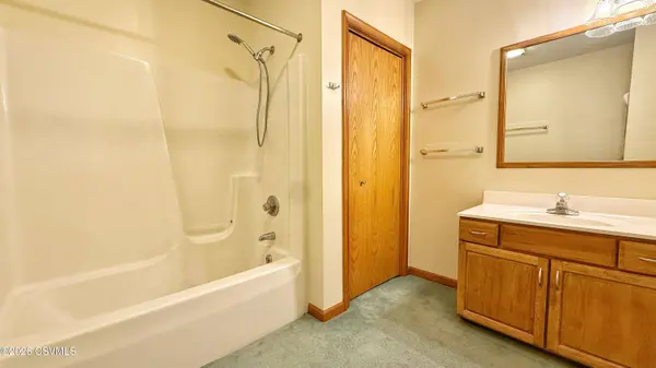 39 ELLIOTT DRIVE DR, Northumberland, PA 17857
