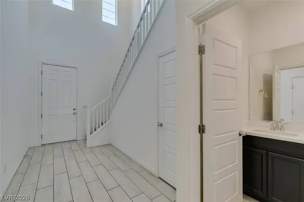 6858 Greensmen AVE, Las Vegas, NV 89156