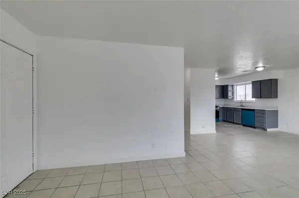 6987 Mendon LN #4, Las Vegas, NV 89156