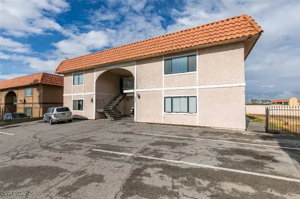 6987 Mendon LN #4, Las Vegas, NV 89156