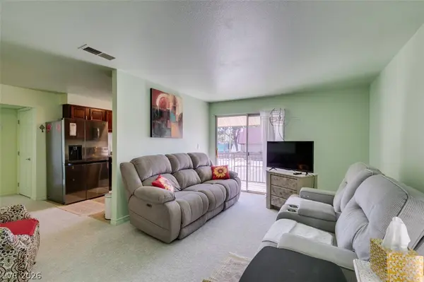 5060 Indian River DR #372, Las Vegas, NV 89103