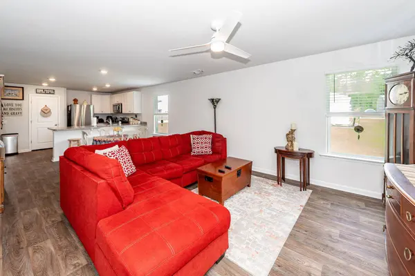 506 Shady Maple St, Moncks Corner, SC 29461