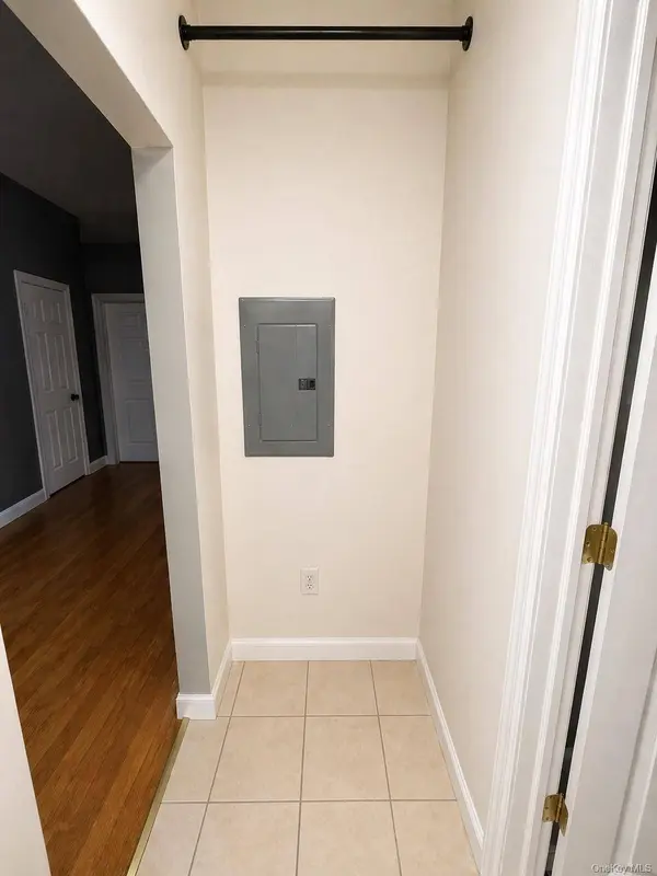 2757 long beach road, Oceanside, NY 11572