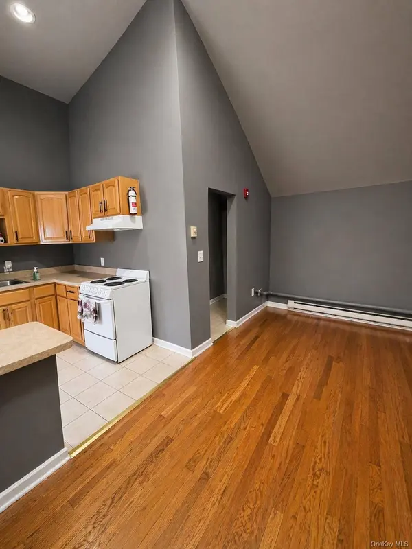 2757 long beach road, Oceanside, NY 11572