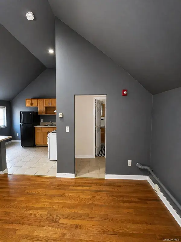 2757 long beach road, Oceanside, NY 11572