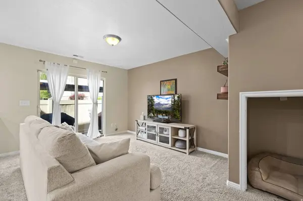 108 W ARLINGTON N, Harrisville, UT 84414