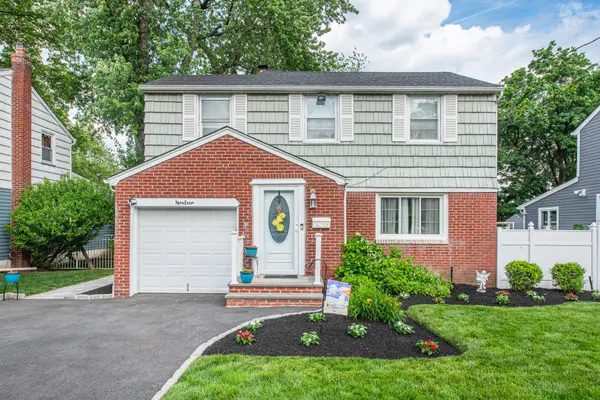 19 Brookdale Ave, Cedar Grove, NJ 07009-1412