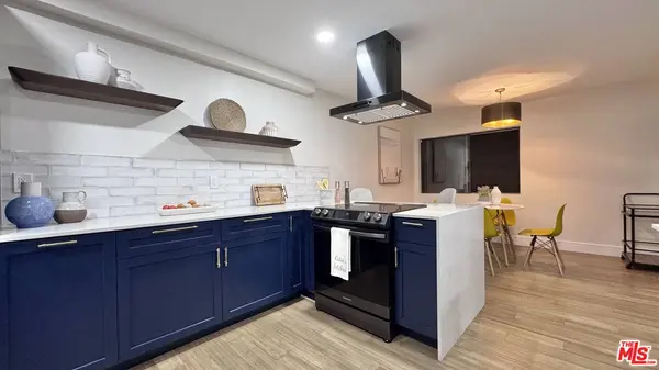1010 Hammond St #306, West Hollywood, CA 90069