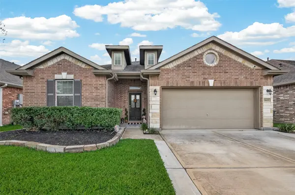 1665 Morgan Trail DR, Alvin, TX 77511