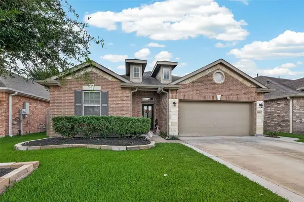 1665 Morgan Trail DR, Alvin, TX 77511