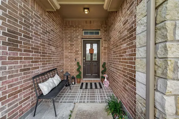 1665 Morgan Trail DR, Alvin, TX 77511