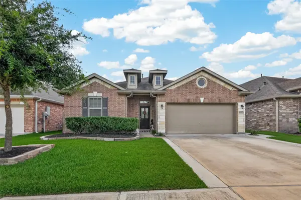 1665 Morgan Trail DR, Alvin, TX 77511