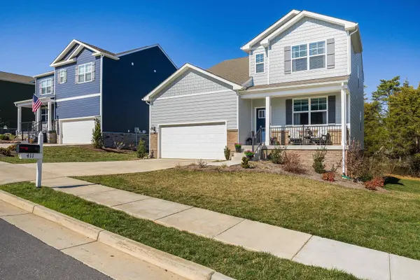 411 STONEWALL JACKSON BLVD, Staunton, VA 24401