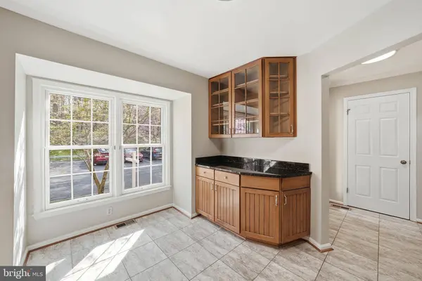 5872 LANGTON DR, Alexandria, VA 22310