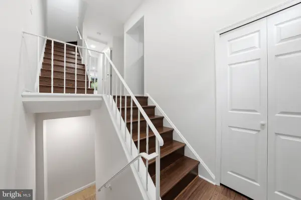 5862 KARA PL, Burke, VA 22015