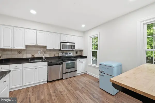 5862 KARA PL, Burke, VA 22015