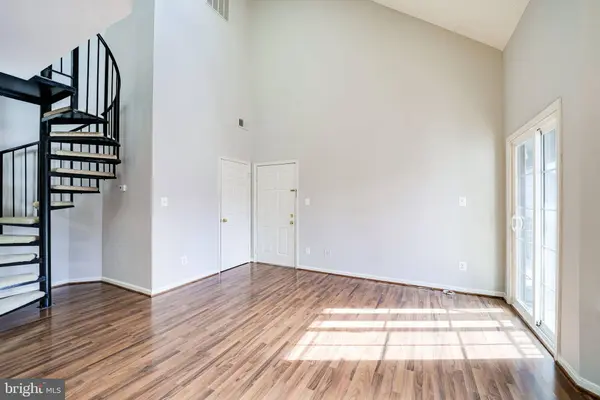 7012 IRWELL LN #14E, Alexandria, VA 22315