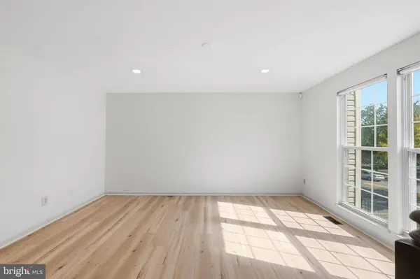 7653 STAUNTON CIR, Manassas, VA 20109