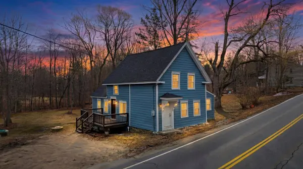 79 Haverhill RD, Chester, NH 03036
