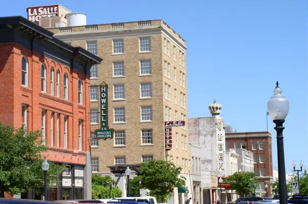 Living in Downtown Bryan TX: Complete Neighborhood Guide (2026)