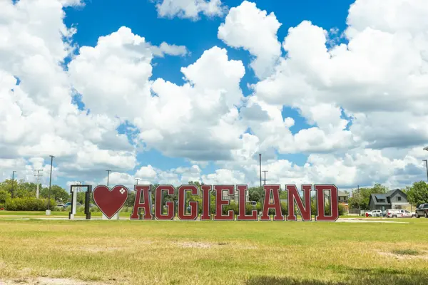 Moving to Bryan-College Station TX: The Ultimate Relocation Guide (2026)