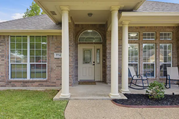 3714 Bridle Trails Ct, College Station, TX 77845-4497