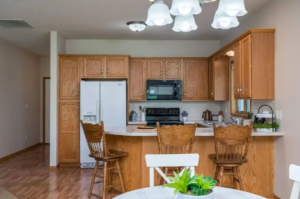 416 Buckshot CT, Kenyon, MN 55946