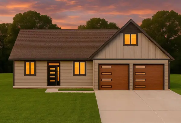 527 Miller Ave SW, Hutchinson, MN 55350