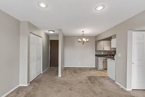 2690 Oxford ST N #239, Saint Paul, MN 55113