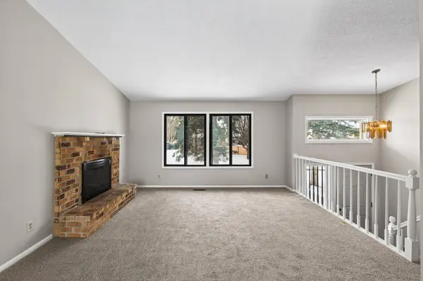 7062 Sherwood RD, Saint Paul, MN 55125