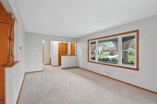 11832 Wren ST NW, Coon Rapids, MN 55433