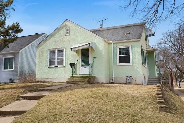 1660 Beech ST, Saint Paul, MN 55106