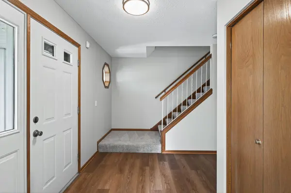 688 Eagle Ridge RD, Woodbury, MN 55125