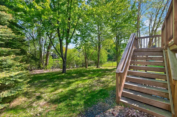 688 Eagle Ridge RD, Woodbury, MN 55125