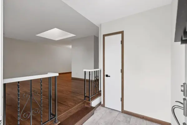 9225 Northwood Pkwy, Minneapolis, MN 55427