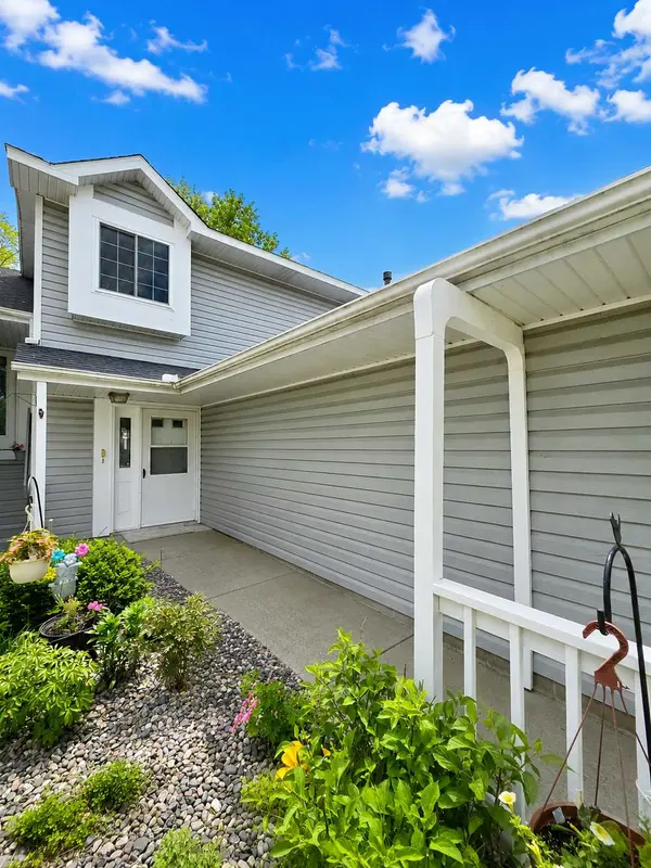 1442 Cleveland ST, Anoka, MN 55303