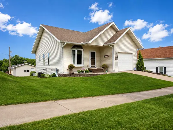 208 High AVE, Wanamingo, MN 55983