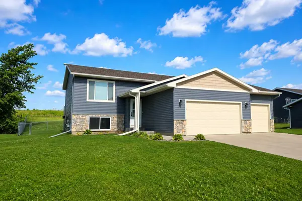 906 7th AVE, Wanamingo, MN 55983
