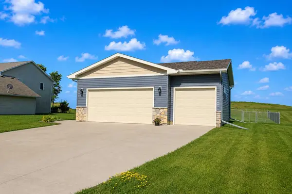 906 7th AVE, Wanamingo, MN 55983