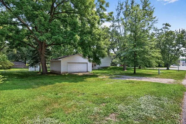13400 Orchard RD, Minnetonka, MN 55305