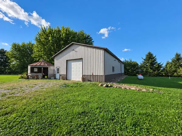 65176 120th AVE, Claremont, MN 55924