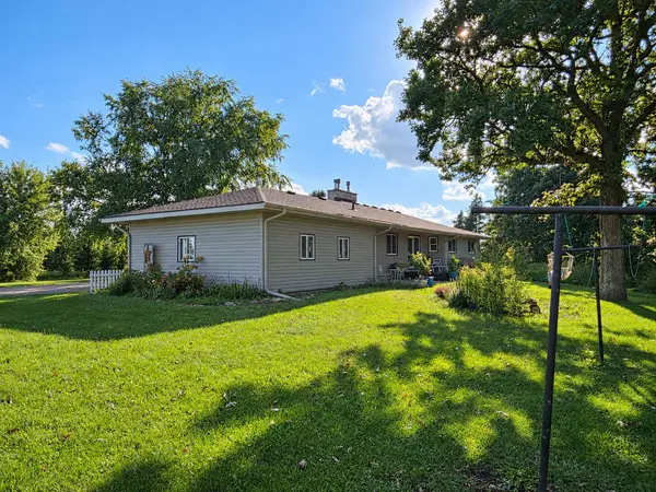 65176 120th AVE, Claremont, MN 55924