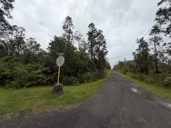 ALA NAULANI RD, Volcano, HI 96785