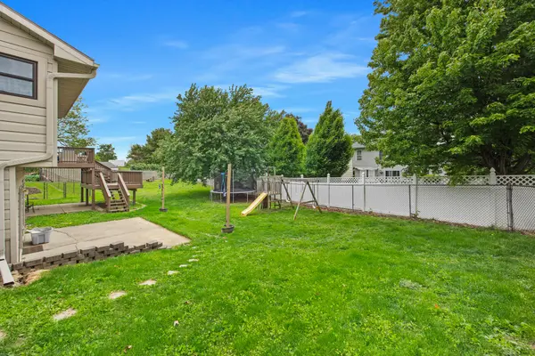 1202 Kenneth Dr, Bloomington, IL 61704-2538