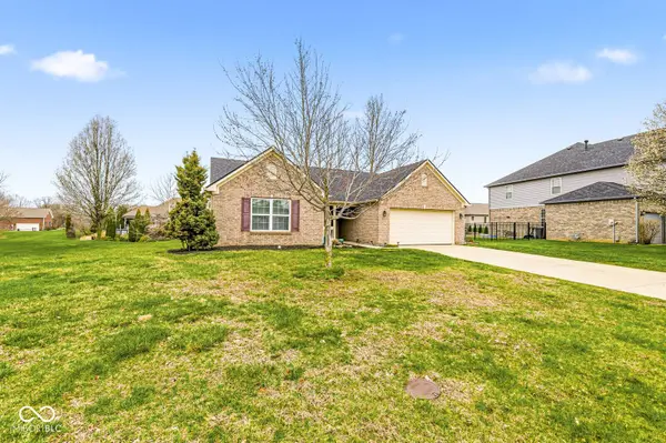 8112 Elsen RDG, Avon, IN 46123