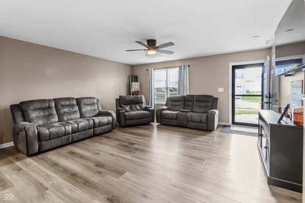 13821 N Rising Sun CIR E, Camby, IN 46113