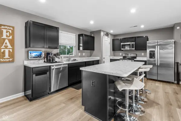 13821 N Rising Sun CIR E, Camby, IN 46113