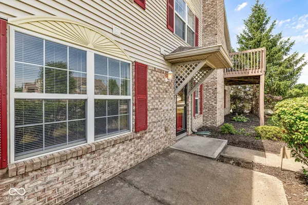1153 Blackthorne, Plainfield, IN 46168
