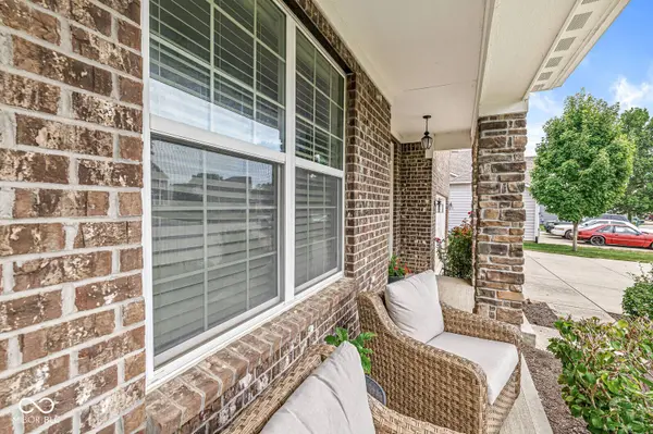 525 Amersham CT, Avon, IN 46123