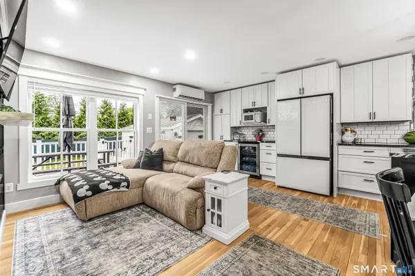 15 Corona Drive, Milford, CT 06460